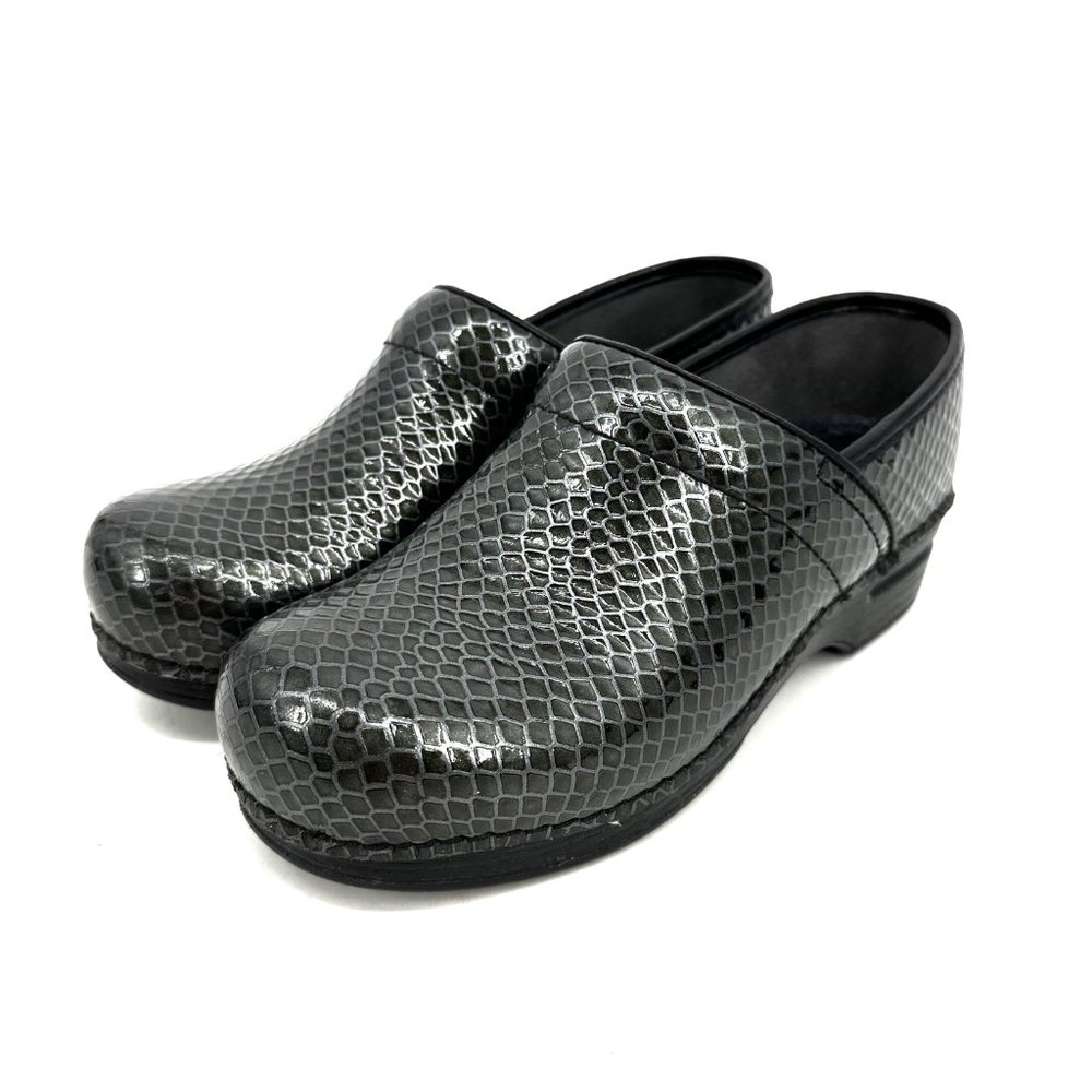 Dansko XP Patent Leather Faux Reptile Skin Charcoal Grey Silver Mule Clog 38 - Picture 8 of 8